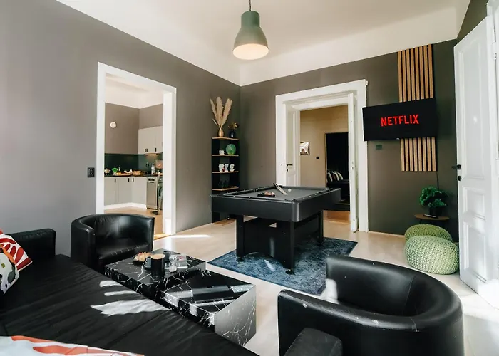 Cinema Billiard & Foosball - Centre Apartamento Praga
