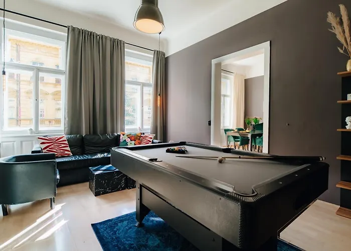 Apartamento Cinema Billiard & Foosball - Centre *